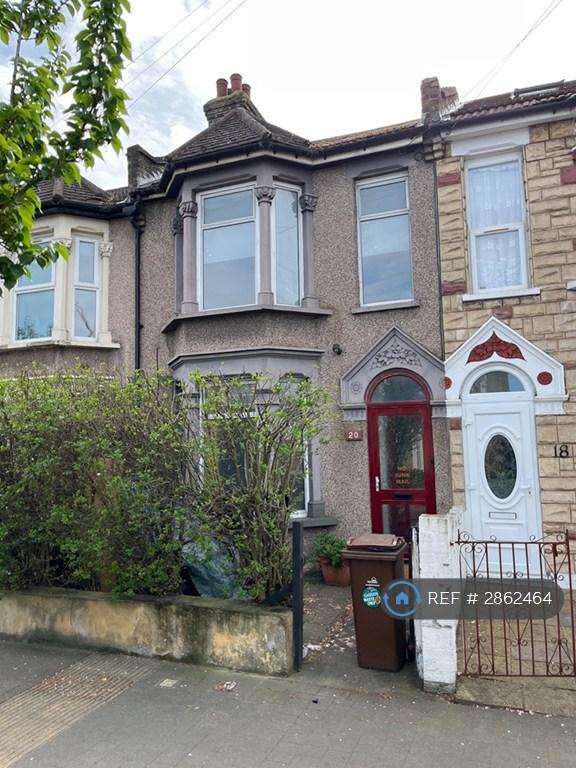 4 bedroom house in York Road, London, E10 (4 bed) (#2862464)