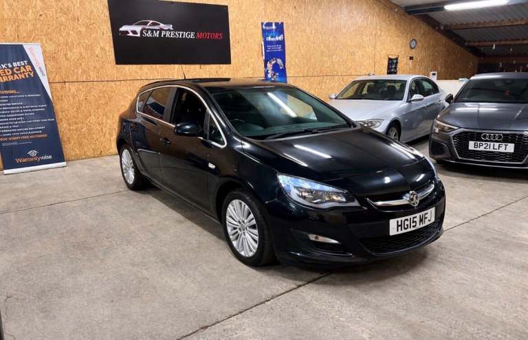 2015 Vauxhall Astra 1.6i Excite Euro 6 5dr HATCHBACK Petrol Manual