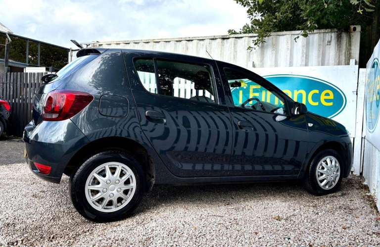 CAN'T GET CREDIT? CALL US! Dacia Sandero 0.9 TCe Essential, 2020, Manual - £99 DEPOSIT, £40 PER WEEK