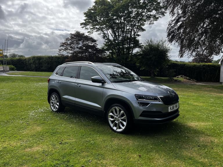 SKODA KAROQ 1.5 TSI Edition,Grey Full Lth heated seats,Pan Roof,19s,FSH