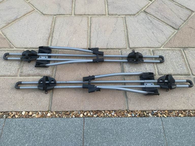 Thule Freeride 532 Roof Mounted Roof Rack x 2 
