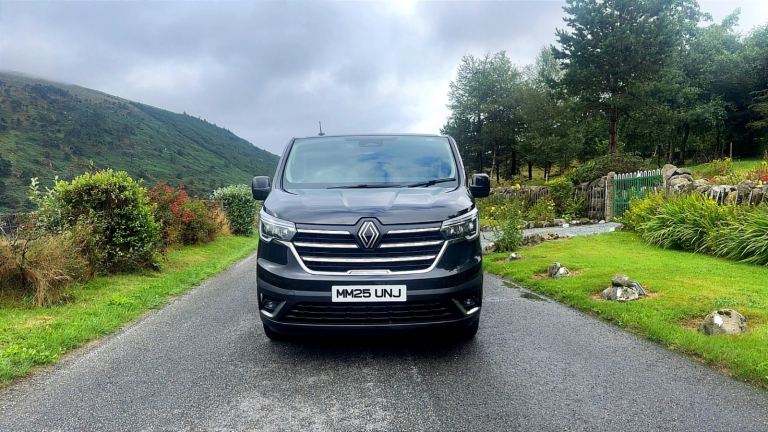 Renault, TRAFIC, Panel Van, 2025, Manual, 1997 (cc)