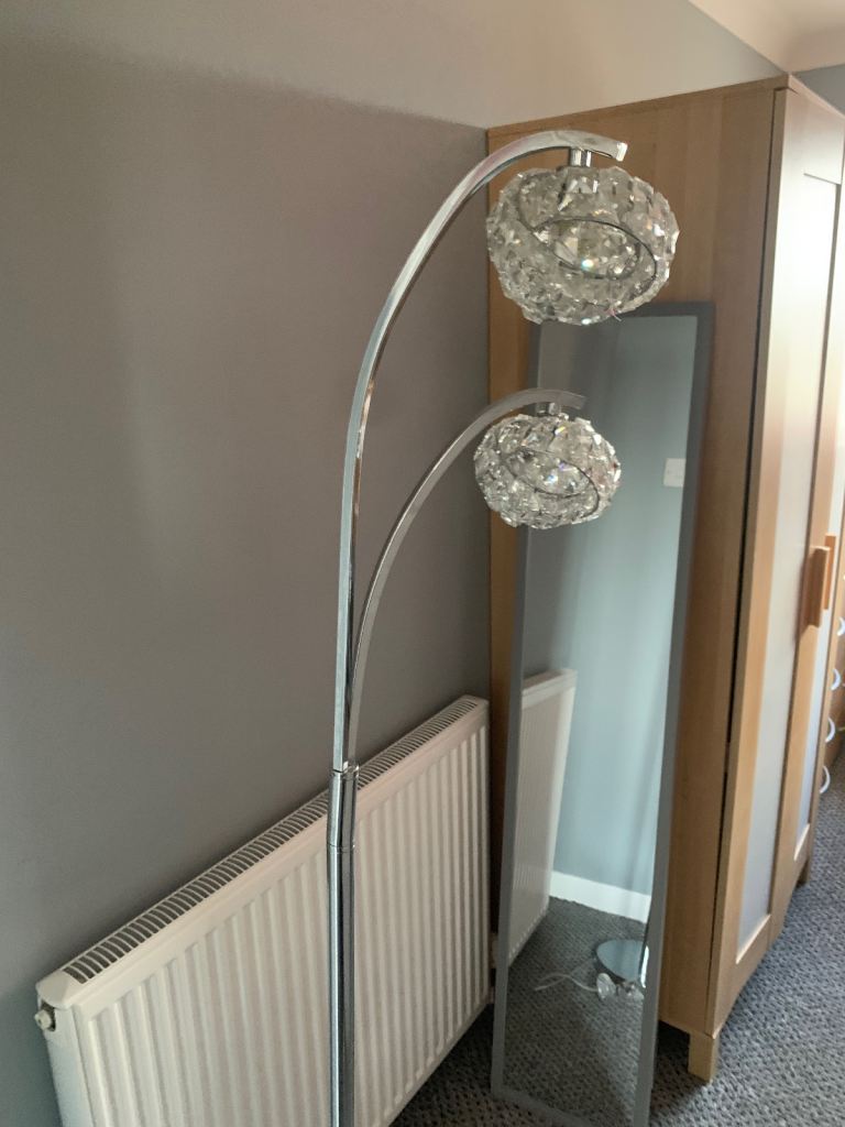 Floor lamp