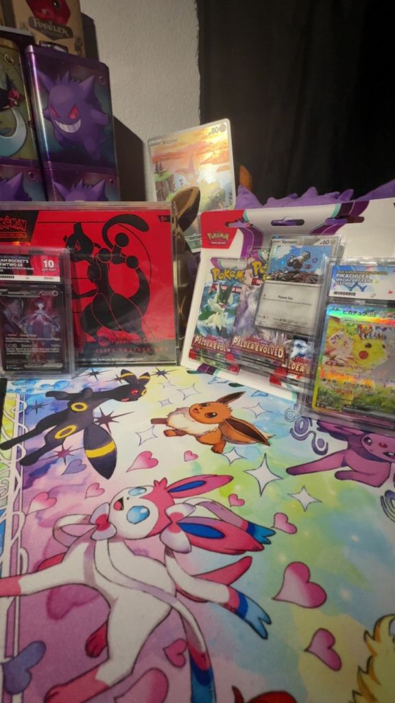 Buying Pokemon collections and cards !