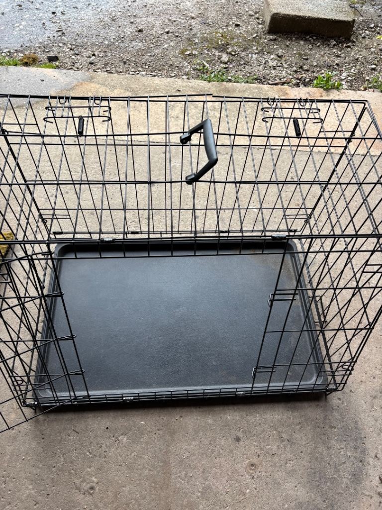 Car boot dog cage 