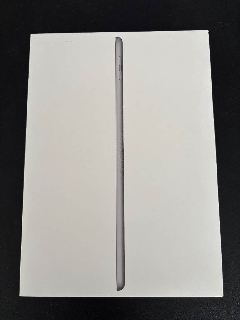 iPad 5th Gen 32Gb 9.7" Display Space Grey (Silver) WiFi - Brand New