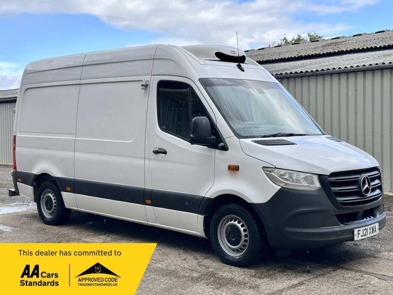 2021 Mercedes-Benz Sprinter 2.0 315 CDI Progressive RWD L2 H2 Euro 6 (s/s) 5dr PANEL VAN Diesel M...