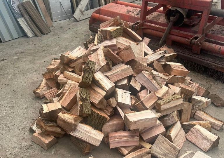 Logs for sale 