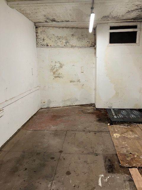 Small workshop/store Croydon