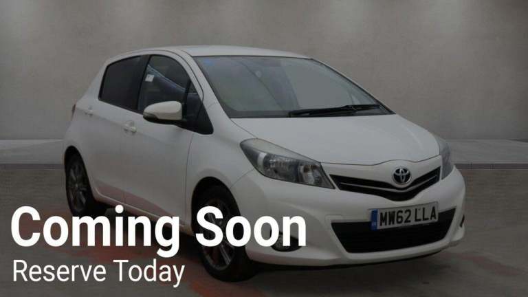 2013 Toyota Yaris 1.33 VVT-i SR 5dr Multidrive S HATCHBACK PETROL Automatic