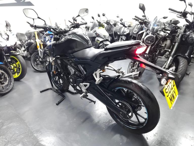 Honda CB125R 2022 Grey