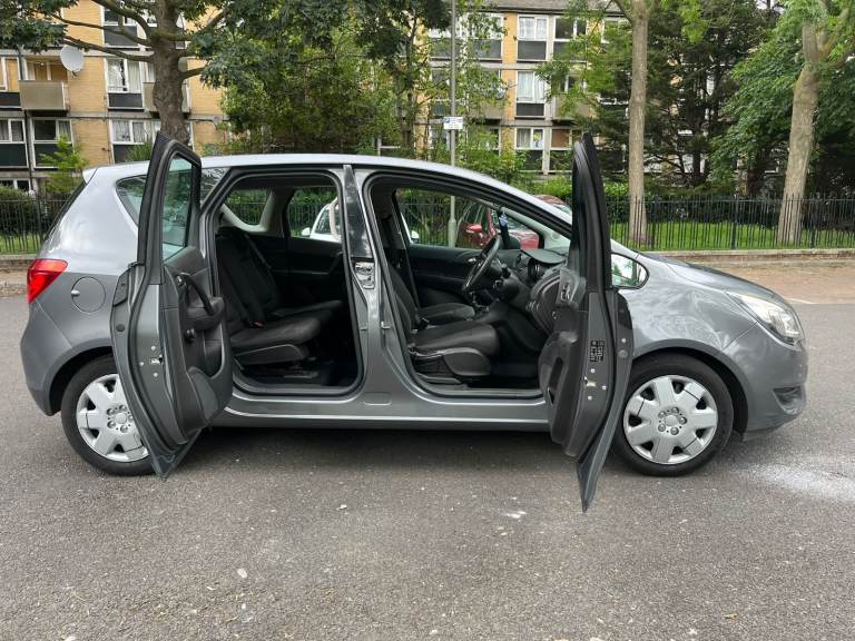  1364 (cc) Vauxhall MERIVA MPV 2015, Manual 5 doors.1