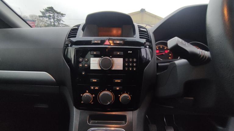 2012 Vauxhall Zafira 1.6 16V Exclusiv Euro 5 5dr MPV Petrol Manual