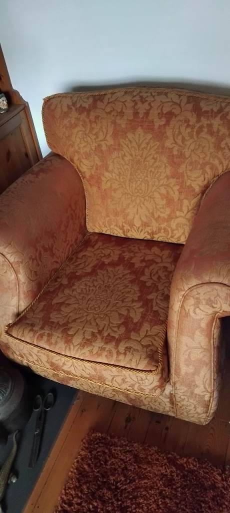 A LOVELY SOLID CHAIR FREE 