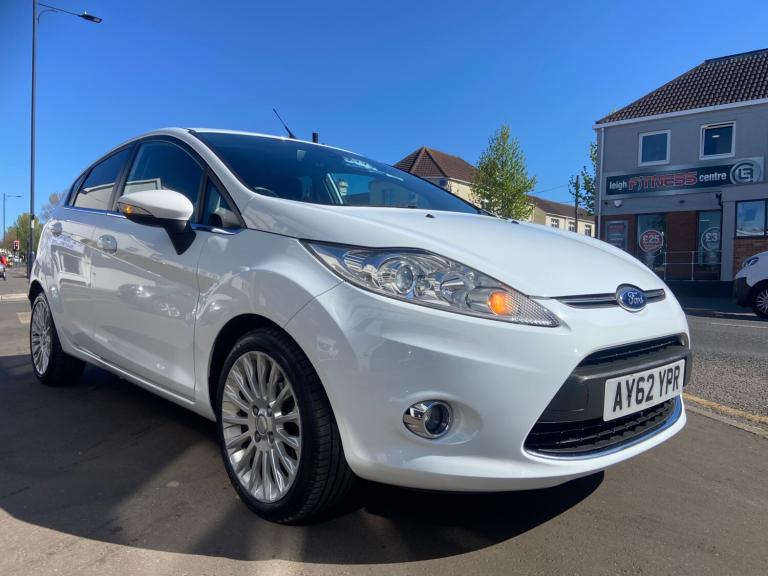 2012 62 Ford Fiesta 1.4 Titanium 5-Door Frozen White FSH Petrol