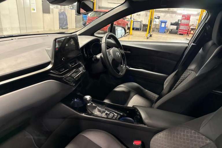 2022 Toyota C-HR 1.8 VVT-h GPF Design SUV 5dr Petrol Hybrid CVT Euro 6 (s/s) (122 ps) Automa SUV ...