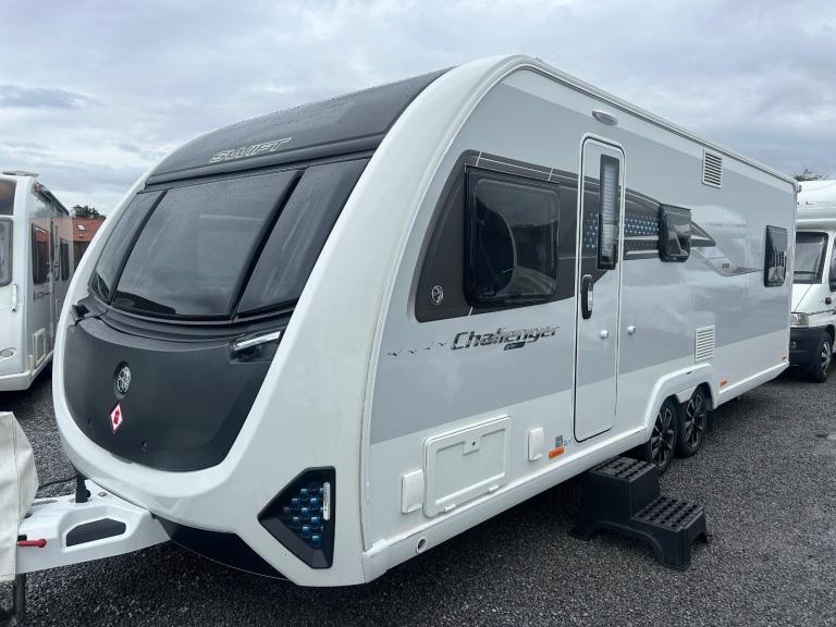 Swift Challenger Grande 630 / 6 BERTH - TWIN AXLE 2026