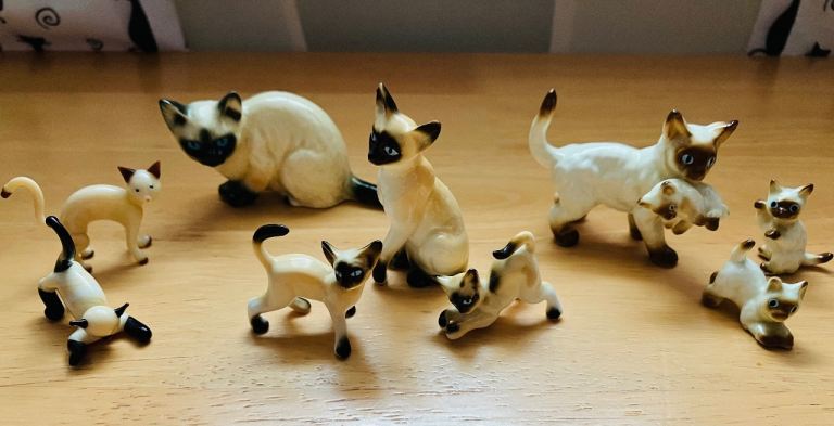 Bundle of Small size Vintage Siamese cats & kittens - Excellent condition 