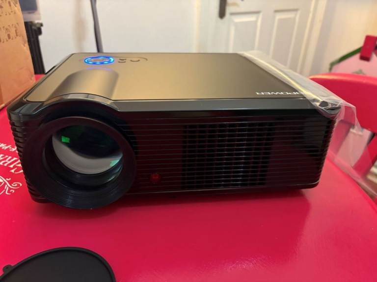 LED-33 Multimedia portable Projector 1080P boxed use for home cinema sleepovers