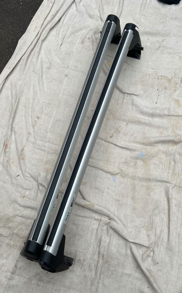 Genuine Audi A6 roof bars.  Ref: 4F0 071 126
