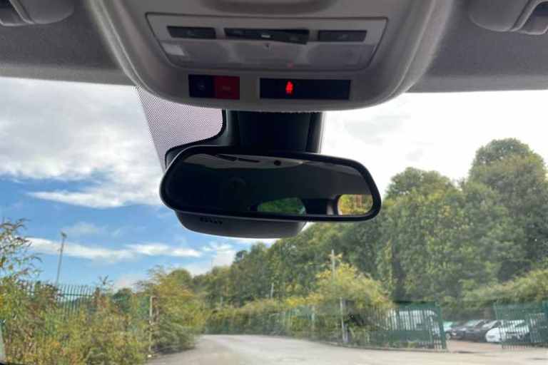 2022 Vauxhall Crossland 1.2i Turbo (130 PS) Ultimate 5 Door Petrol SUV *** 1 Owner / Full Vauxhal...