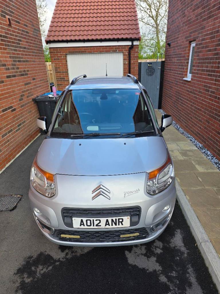 C3 Citeron picasso semi auto 1.6 petrol 2012