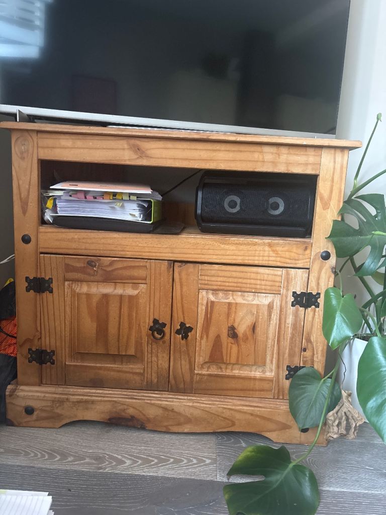 Solid Pine TV Unit / Media Cabinet – Good Condition