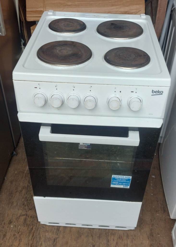 Beko 50cm Electric Cooker - Hot Plates