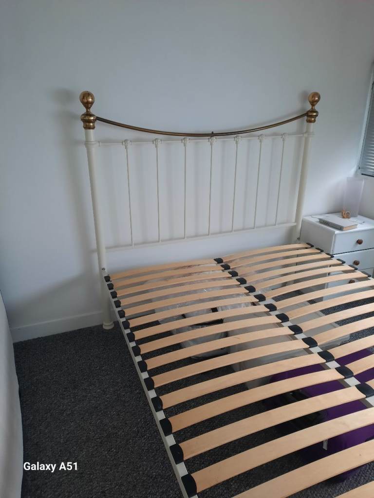 White Cast Iron & Brass King Size Bed Frame