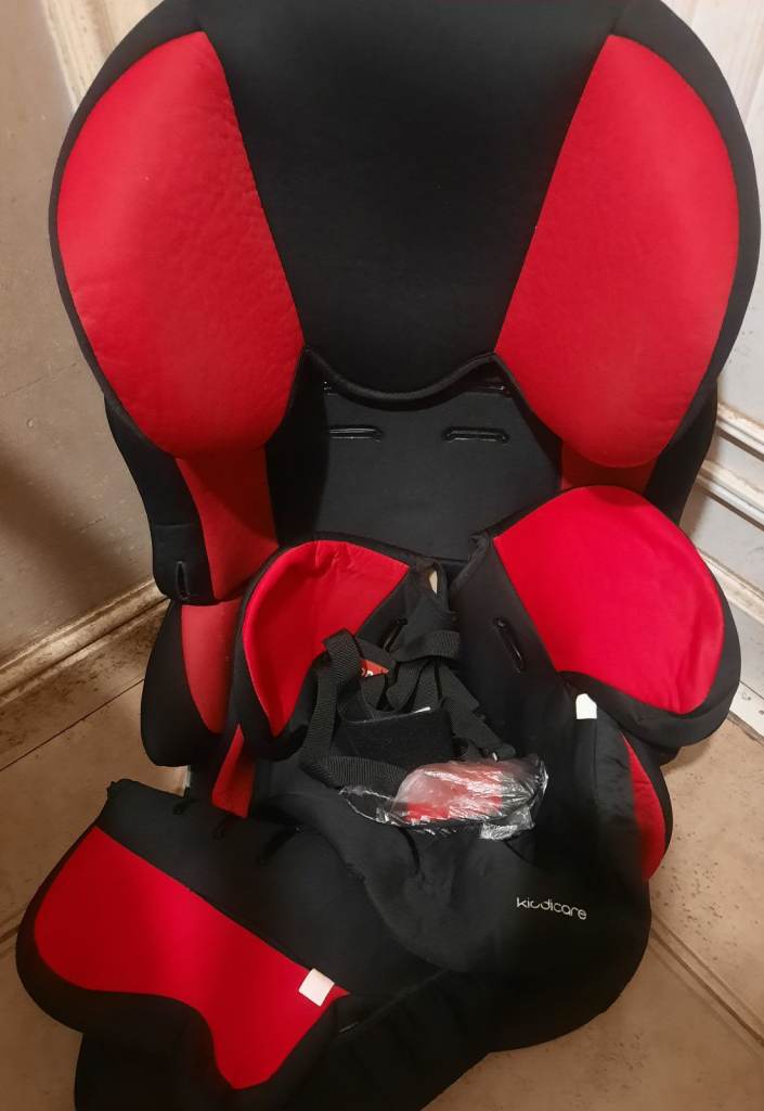 Kidicare Car Seat - Red and Black, Good Condition