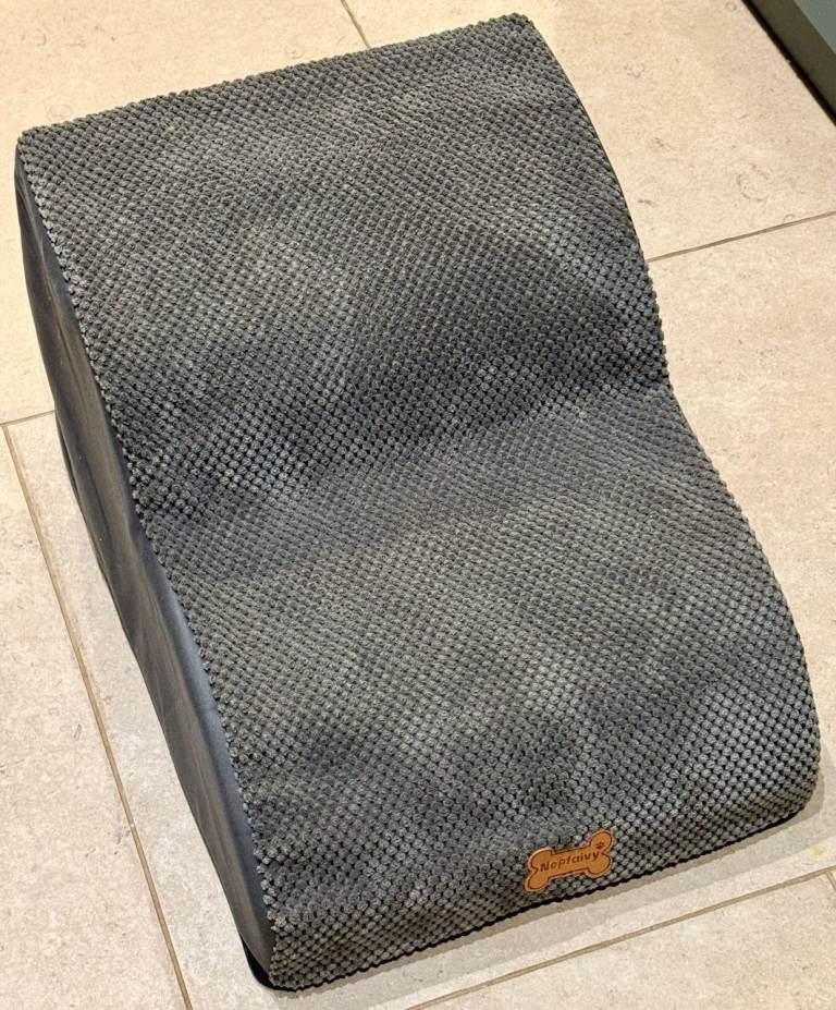 Nepfaivy Dog Steps for Bed & Sofa 40cm high, 3-Step Dog Stairs