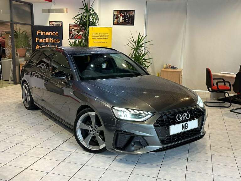 AUDI A4 AVANT 2.0 TDI 35 Black Edition 2019