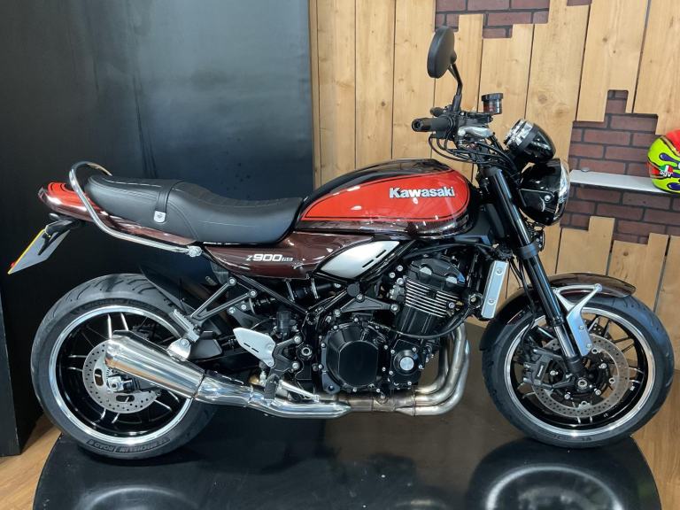 Kawasaki Z900RS 2018 and just 10K Miles! Superb! Extras! FREE UK DELIVERY!
