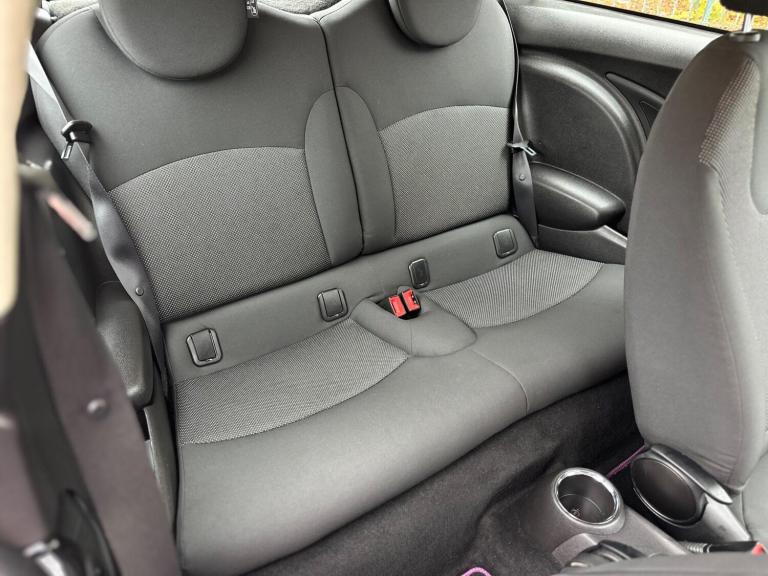 2011 MINI Hatch 1.6 Cooper Euro 5 (s/s) 3dr HATCHBACK Petrol Manual