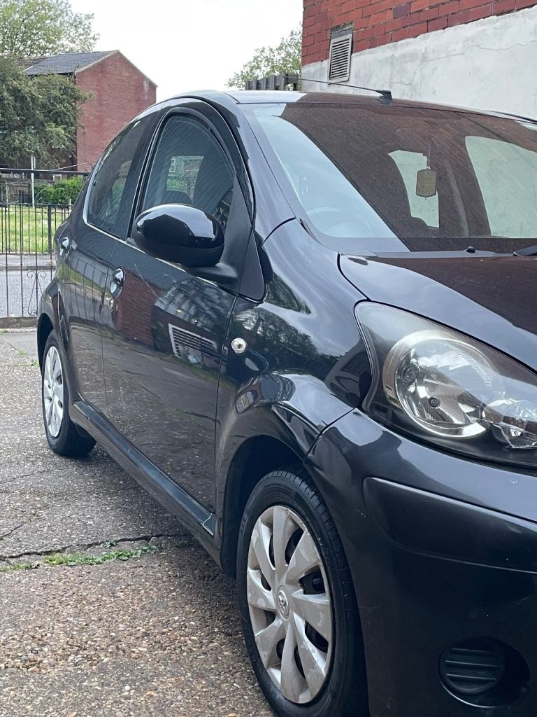Toyota, AYGO, Hatchback, 2013, Manual, 998 (cc), 5 doors