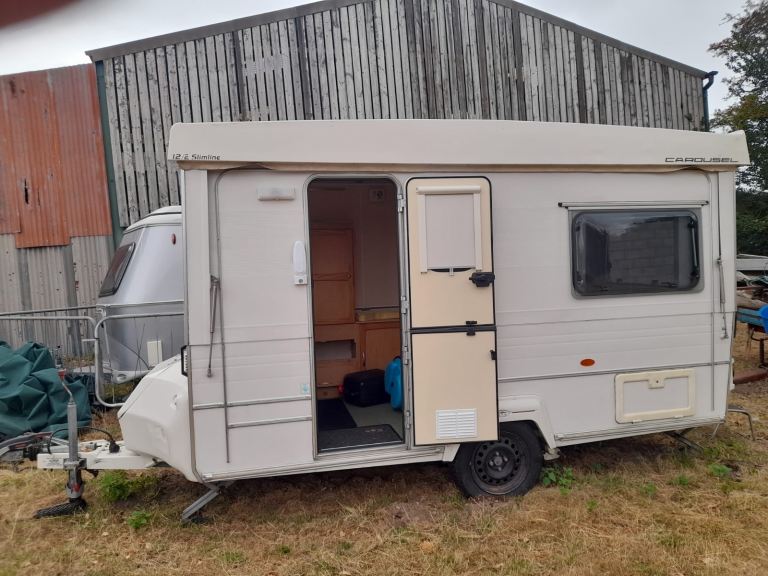 Caravan folding 