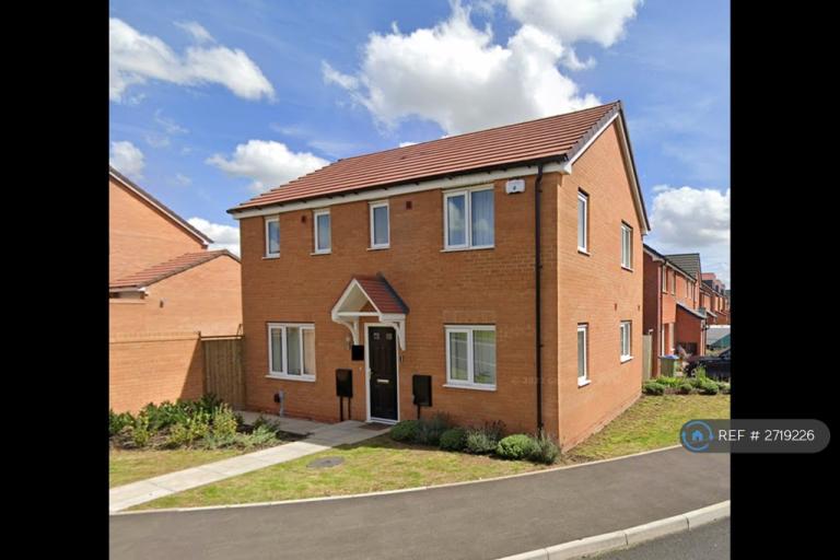 3 bedroom house in Mirpur Close, Coventry, CV6 (3 bed) (#2719226)