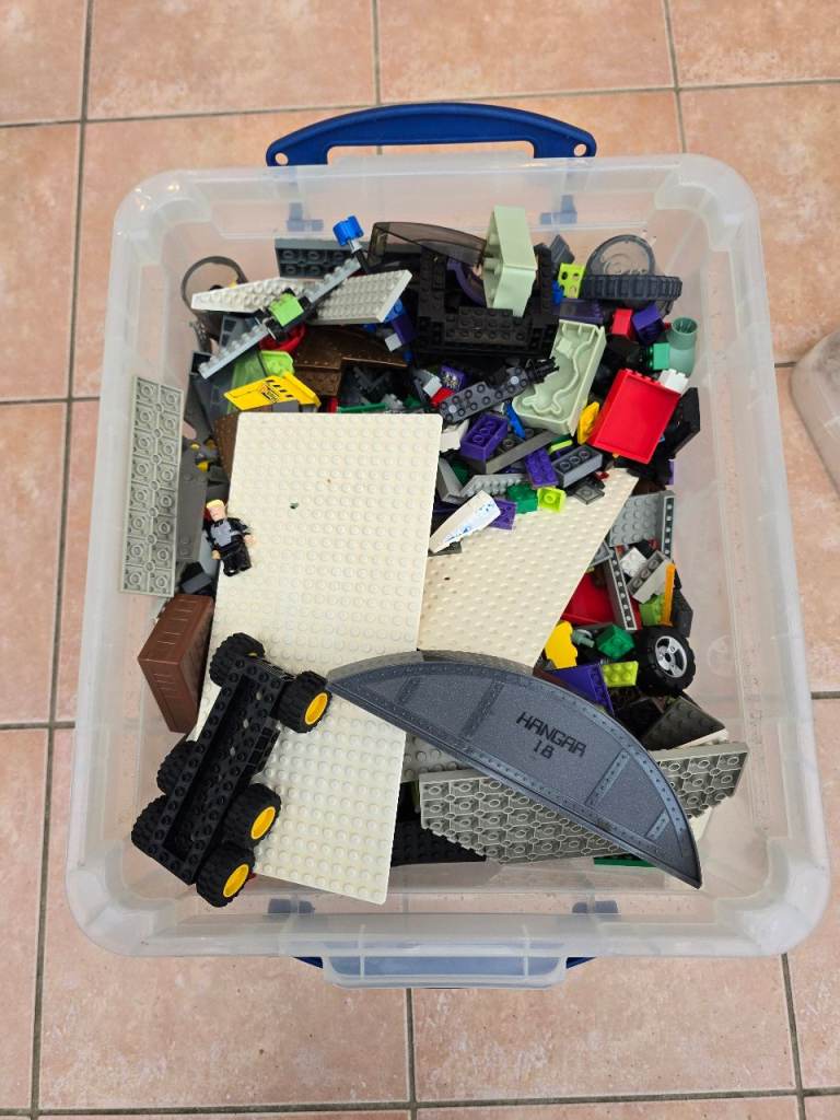 Box of mega blocks / lego | in Great Notley, Essex | Gumtree