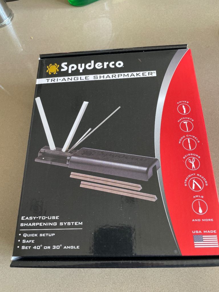 Spyderco Tri-Angle Sharpmaker – New, Easy-to-Use Sharpening System