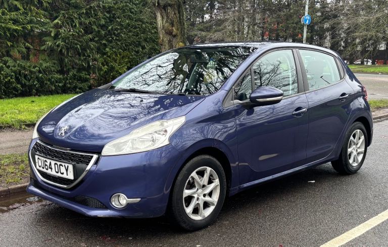 Peugeot, 208, Hatchback, 2014, Manual, 1199 (cc), 5 doors