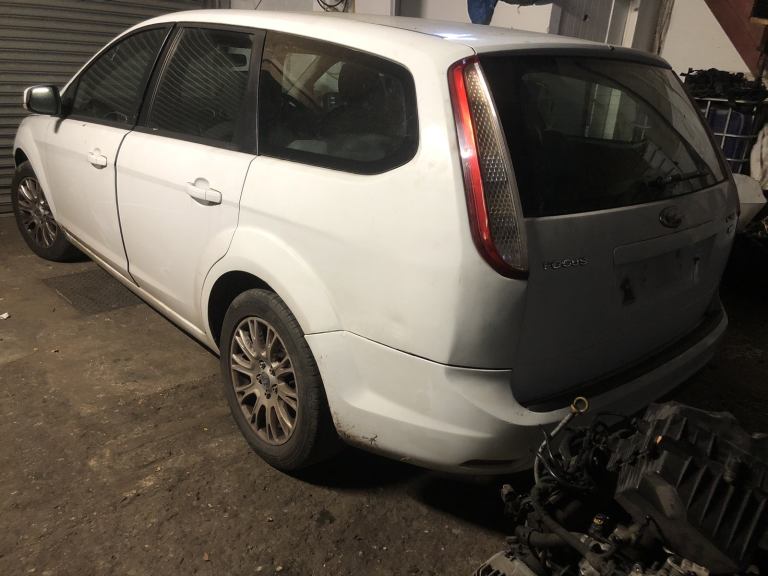 FORD FOCUS 2010 1.6 TDCI DIESEL ESTATE FOR BREAKING  