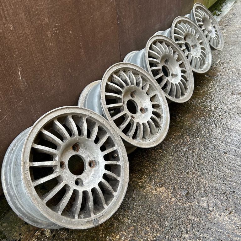 Wolfrace spoke alloys rare 13x6 4x108 Ford