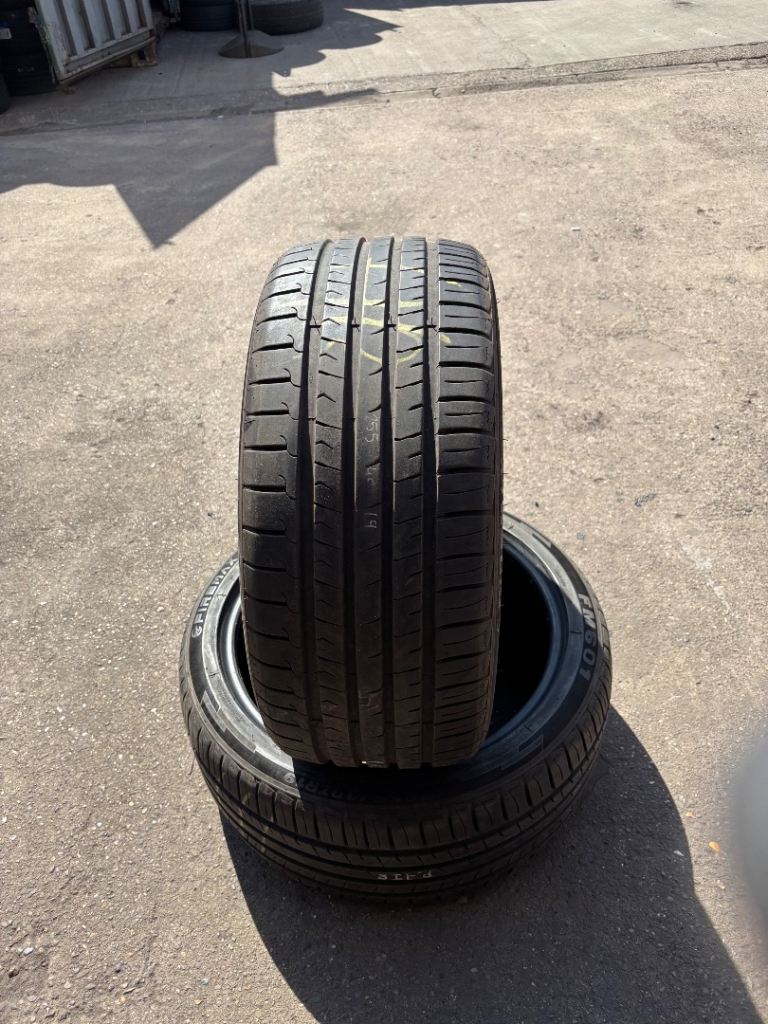 2x 255/40/19 100W Firemax 6mm Tread 