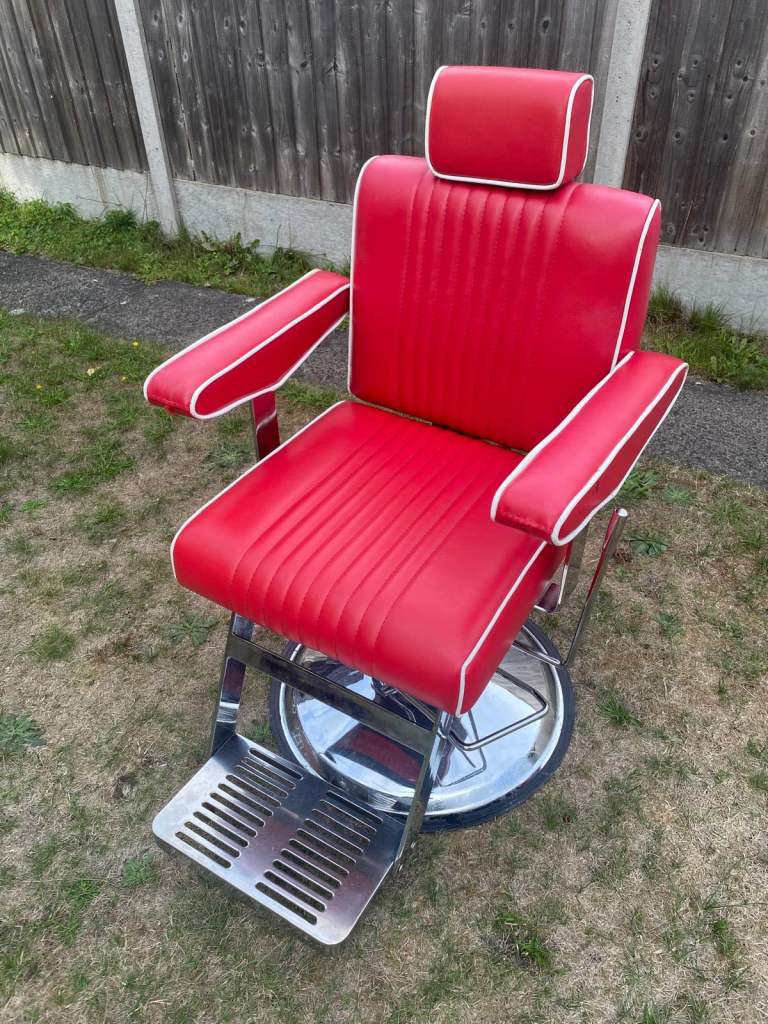 Barber.,hairdresser, beauty salon Dir chair 