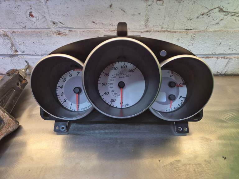 2008 mazda 3 dashboard clocks 