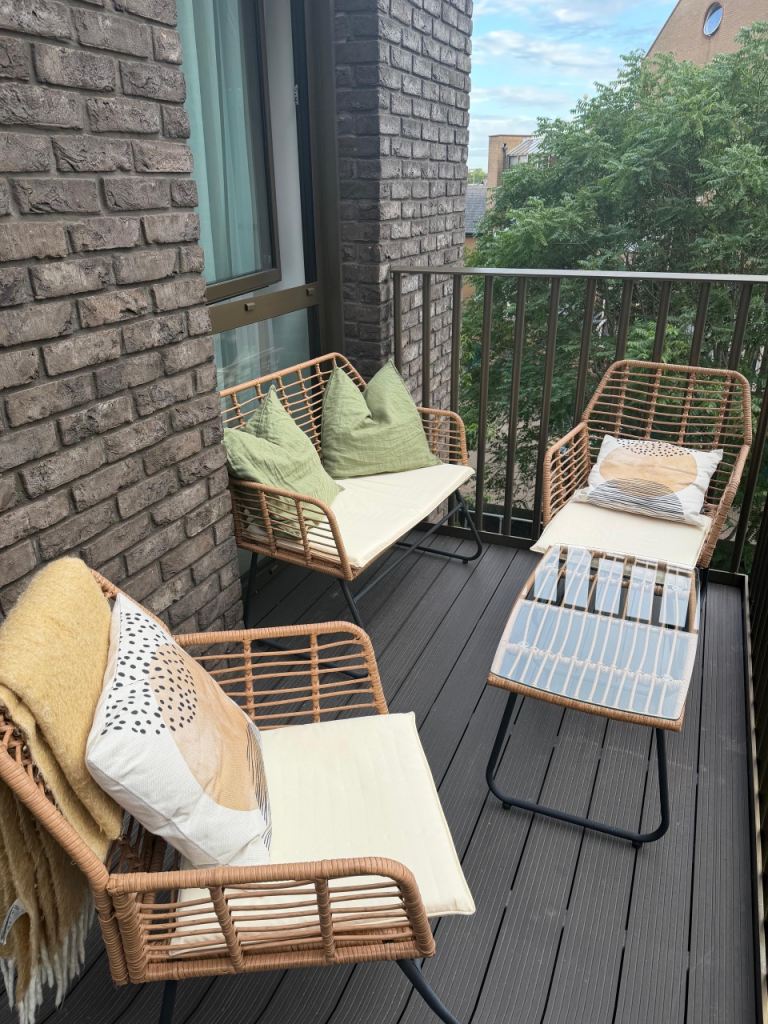 Rattan Garden Furniture Set with 2 Chairs and Bench