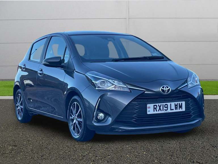 2019 Toyota Yaris 1.5 VVT-i Icon Tech 5dr CVT HATCHBACK PETROL Automatic