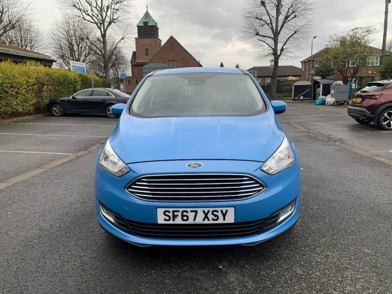 FORD GRAND C-MAX  2017  7 SEATER  NEW BELTS NEW SERVICE NEW  MOT WARRANTY GIVEN