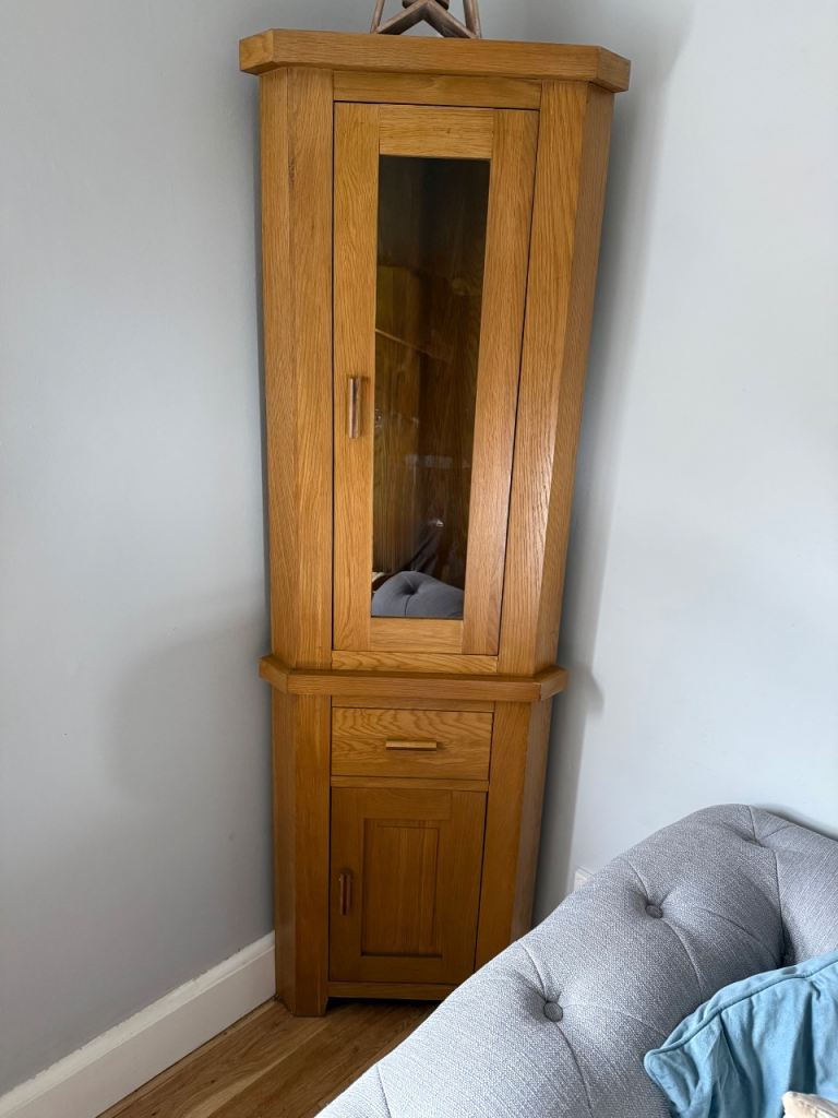 Free solid oak corner display cabinet with lights 