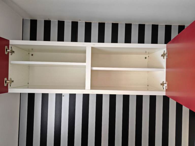 2 IKEA Besta units With Red Gloss Doors & 4 Shelves FREE DELIVERY 168